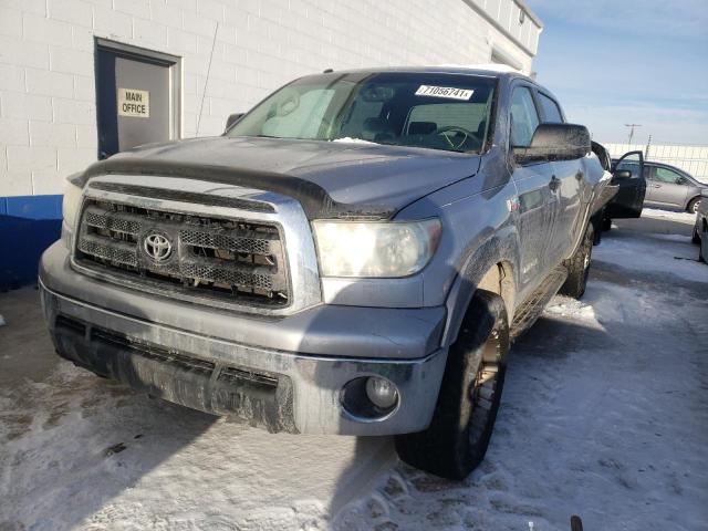 Photo 1 VIN: 5TFDW5F1XAX114884 - TOYOTA TUNDRA CRE 