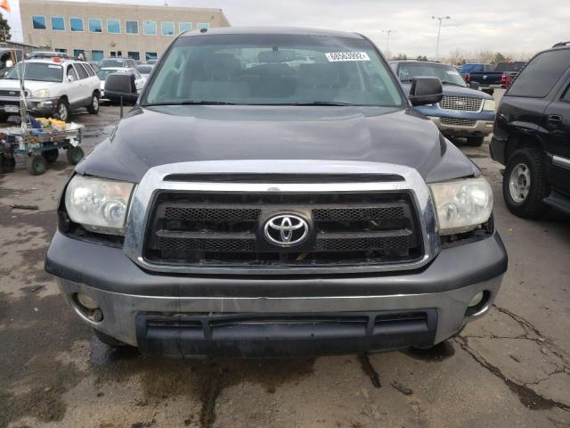 Photo 4 VIN: 5TFDW5F1XBX191059 - TOYOTA TUNDRA CRE 