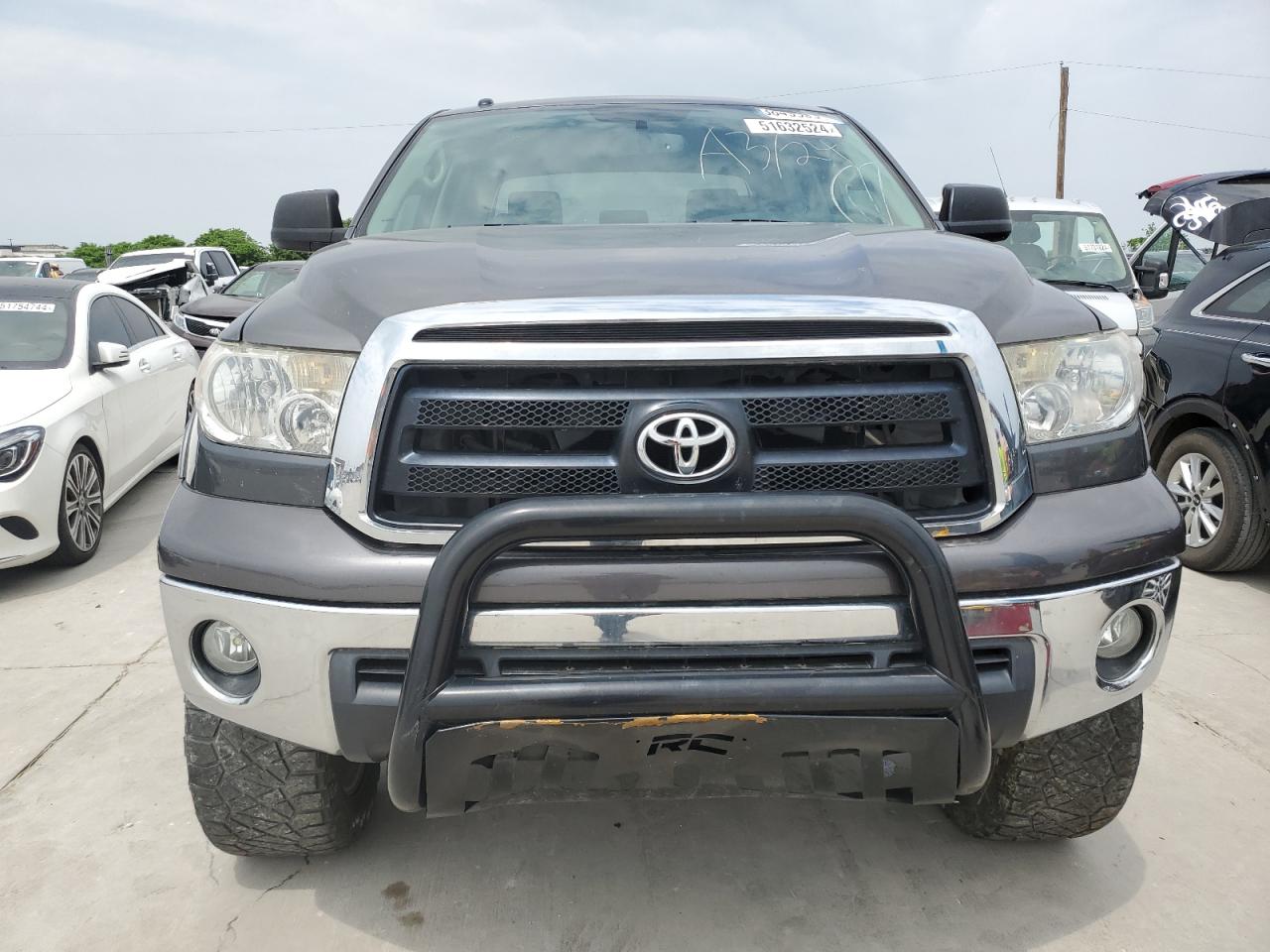 Photo 4 VIN: 5TFDW5F1XCX216673 - TOYOTA TUNDRA 