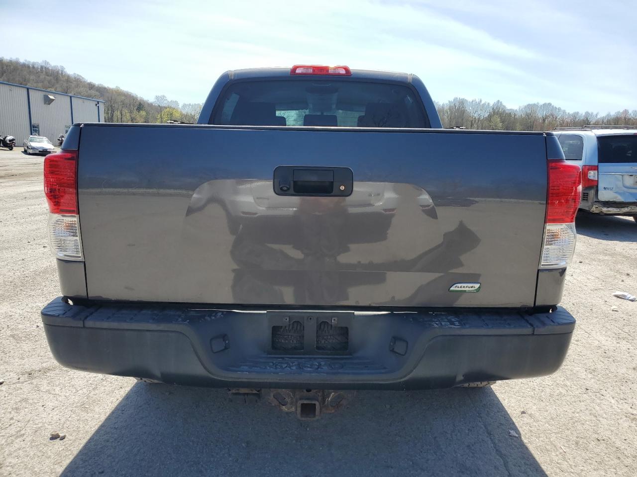 Photo 5 VIN: 5TFDW5F1XDX283047 - TOYOTA TUNDRA 