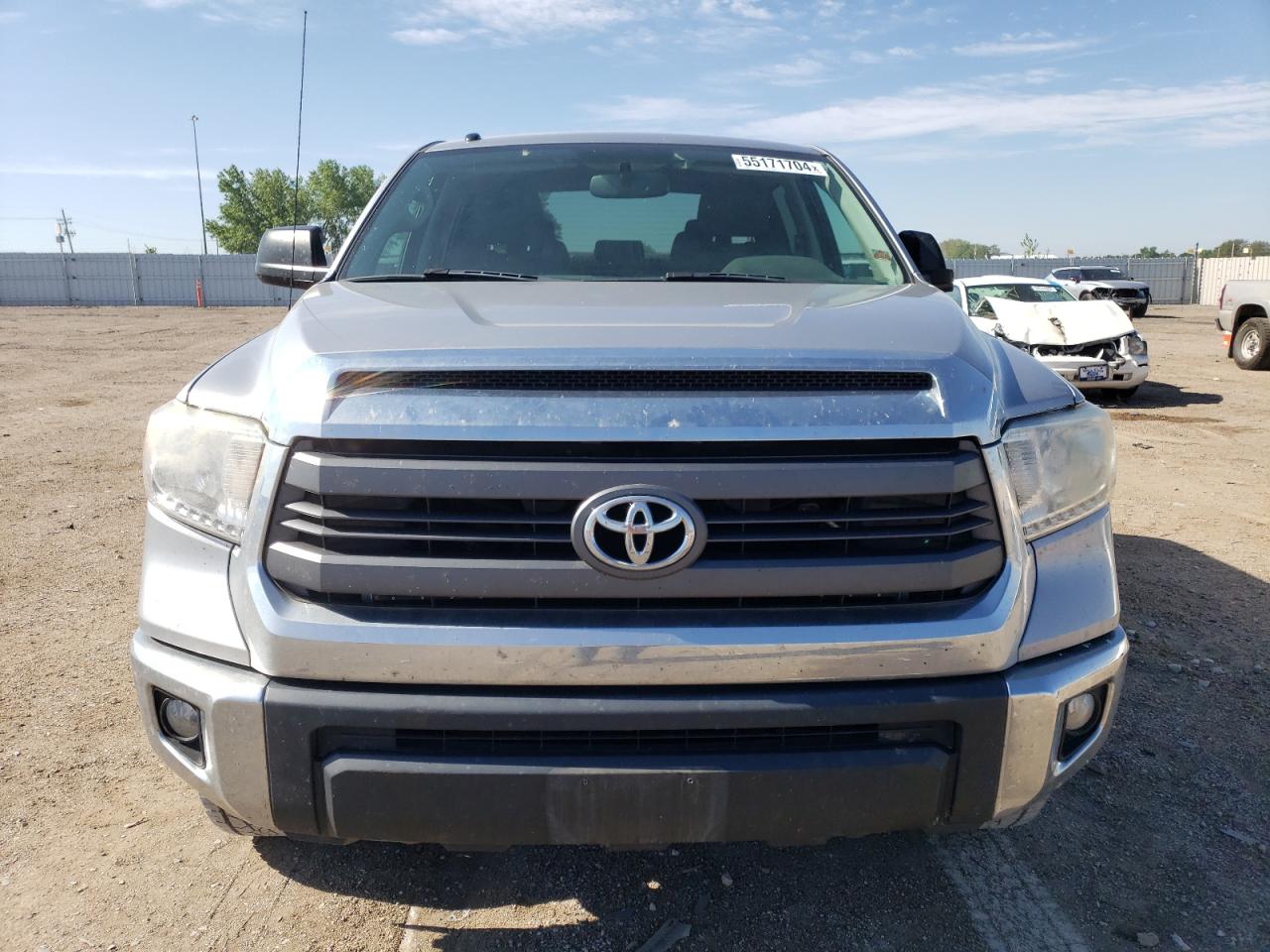 Photo 4 VIN: 5TFDW5F1XFX439770 - TOYOTA TUNDRA 