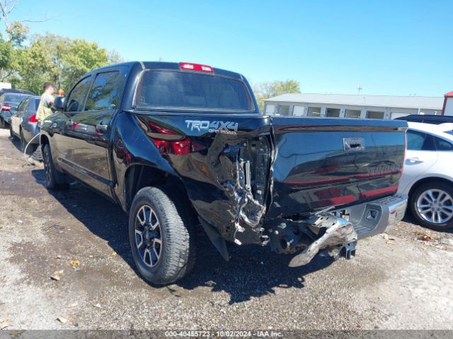 Photo 2 VIN: 5TFDW5F1XGX495225 - TOYOTA TUNDRA 