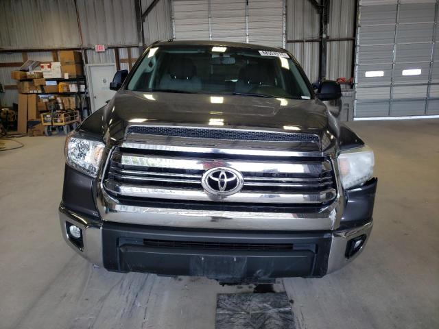 Photo 4 VIN: 5TFDW5F1XGX524514 - TOYOTA TUNDRA CRE 