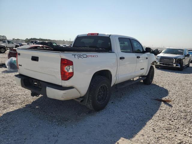 Photo 2 VIN: 5TFDW5F1XGX528692 - TOYOTA TUNDRA CRE 