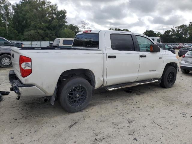 Photo 2 VIN: 5TFDW5F1XGX535481 - TOYOTA TUNDRA CRE 