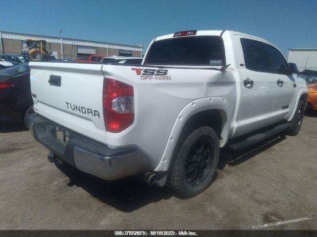 Photo 3 VIN: 5TFDW5F1XHX625277 - TOYOTA TUNDRA 