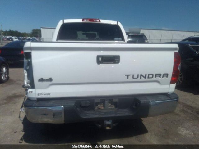 Photo 5 VIN: 5TFDW5F1XHX625277 - TOYOTA TUNDRA 