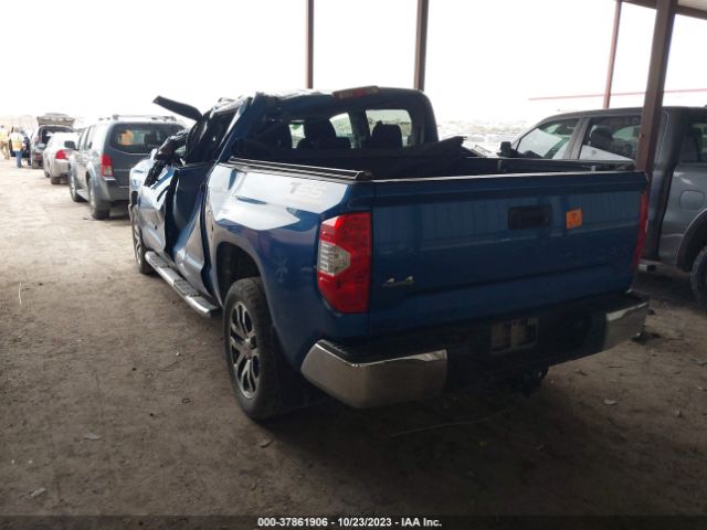 Photo 2 VIN: 5TFDW5F1XHX659249 - TOYOTA TUNDRA 4WD 