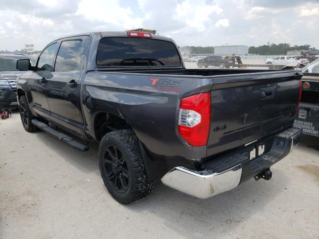 Photo 2 VIN: 5TFDW5F1XJX678681 - TOYOTA TUNDRA CRE 