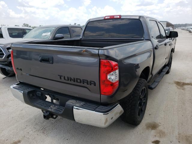 Photo 3 VIN: 5TFDW5F1XJX678681 - TOYOTA TUNDRA CRE 