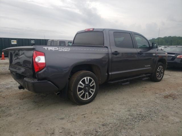 Photo 2 VIN: 5TFDW5F1XJX762824 - TOYOTA TUNDRA 