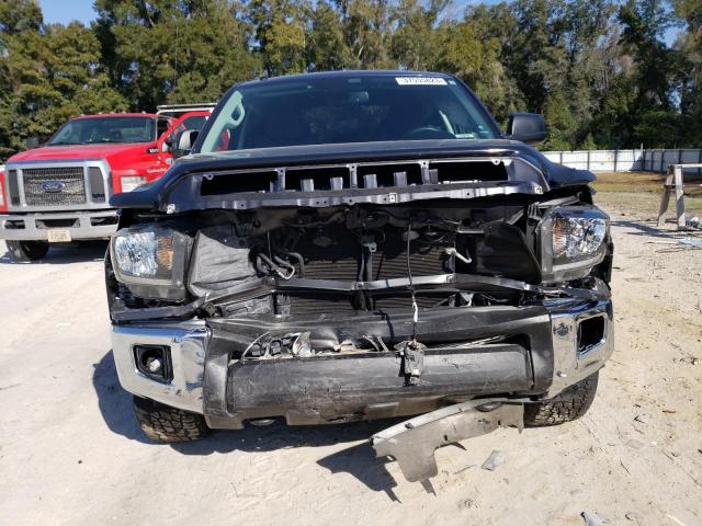 Photo 4 VIN: 5TFDW5F1XJX765786 - TOYOTA TUNDRA CRE 