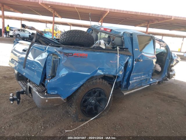 Photo 3 VIN: 5TFDW5F1XKX789538 - TOYOTA TUNDRA 