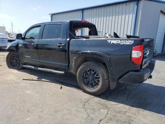 Photo 1 VIN: 5TFDW5F1XKX798465 - TOYOTA TUNDRA CRE 