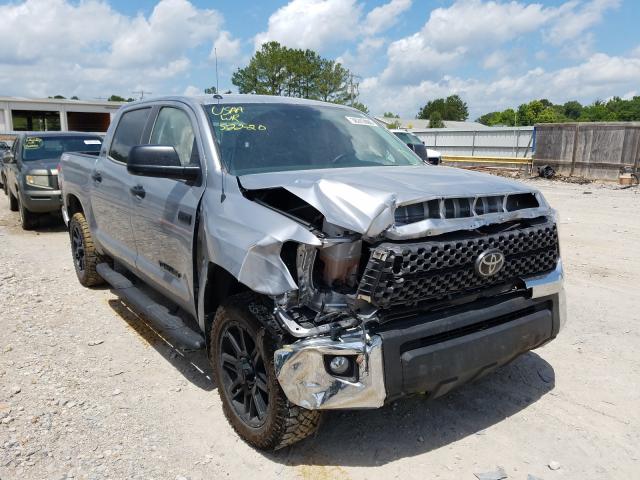 Photo 0 VIN: 5TFDW5F1XKX858714 - TOYOTA TUNDRA CRE 