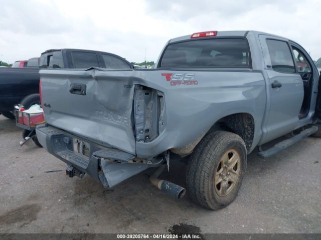 Photo 5 VIN: 5TFDW5F1XKX866375 - TOYOTA TUNDRA 