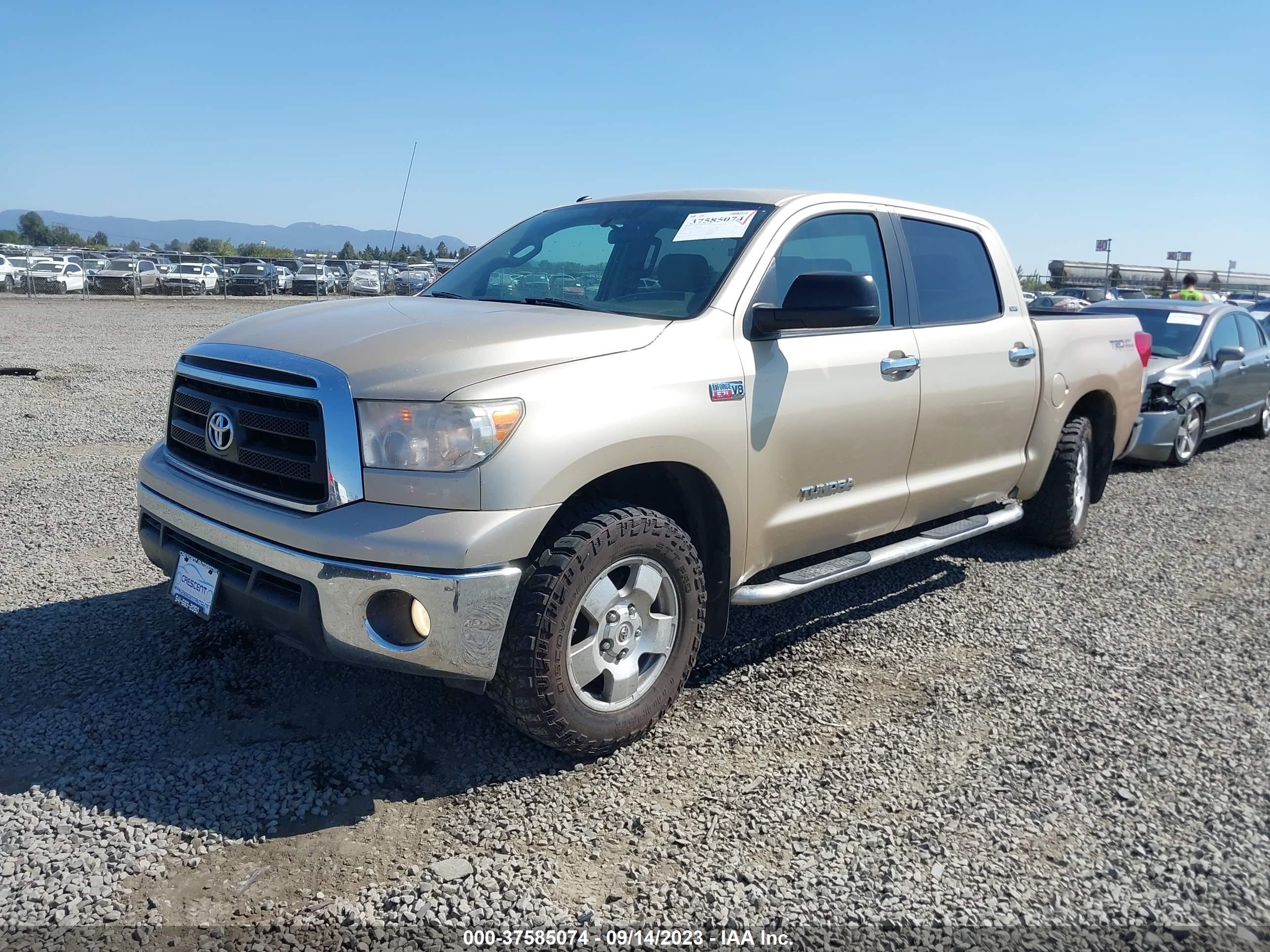 Photo 1 VIN: 5TFDY5F10AX142669 - TOYOTA TUNDRA 