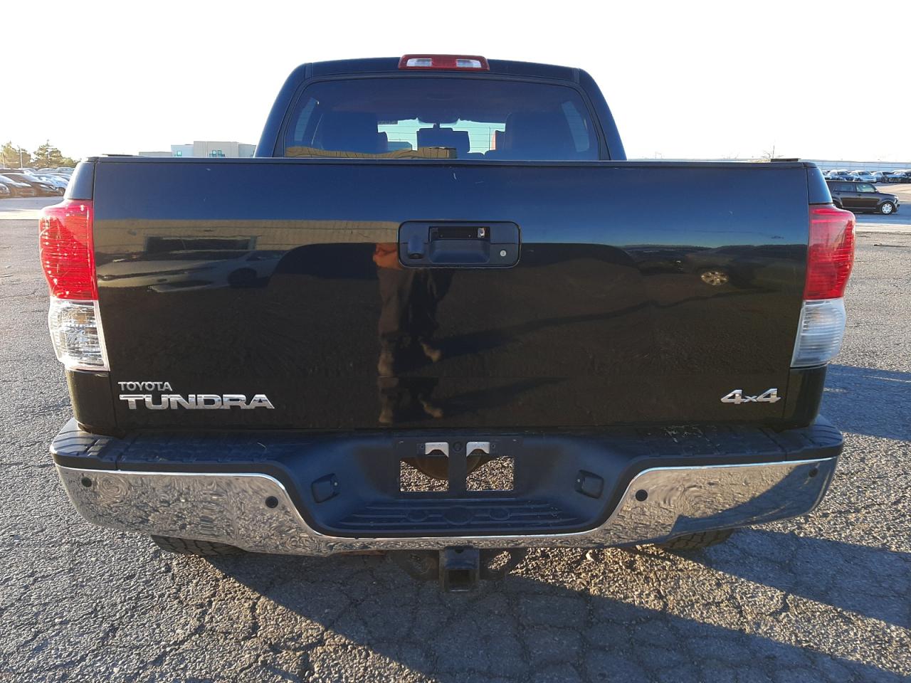 Photo 5 VIN: 5TFDY5F10AX150190 - TOYOTA TUNDRA 