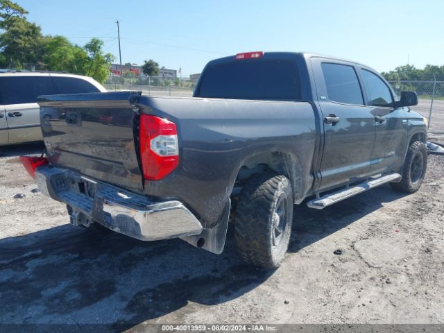 Photo 3 VIN: 5TFDY5F10GX548413 - TOYOTA TUNDRA 