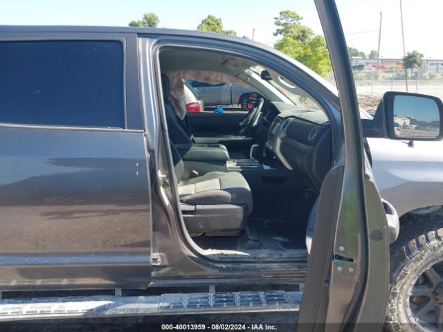 Photo 4 VIN: 5TFDY5F10GX548413 - TOYOTA TUNDRA 