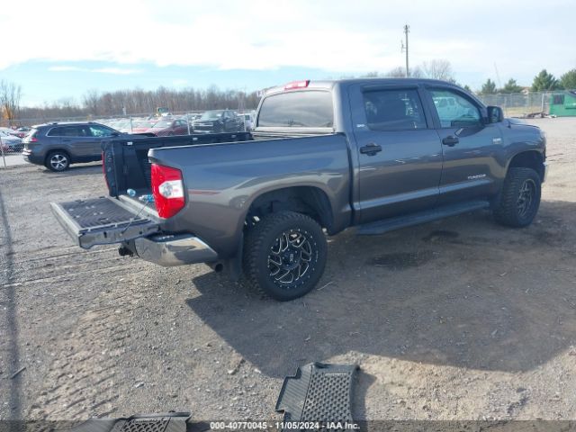 Photo 3 VIN: 5TFDY5F10KX854732 - TOYOTA TUNDRA 