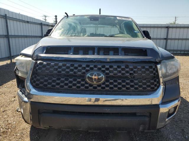 Photo 4 VIN: 5TFDY5F10KX862829 - TOYOTA TUNDRA CRE 