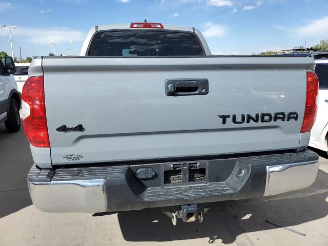 Photo 5 VIN: 5TFDY5F10LX879860 - TOYOTA TUNDRA CRE 