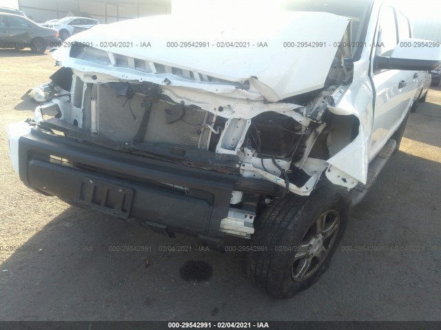 Photo 5 VIN: 5TFDY5F10LX904790 - TOYOTA TUNDRA 4WD 