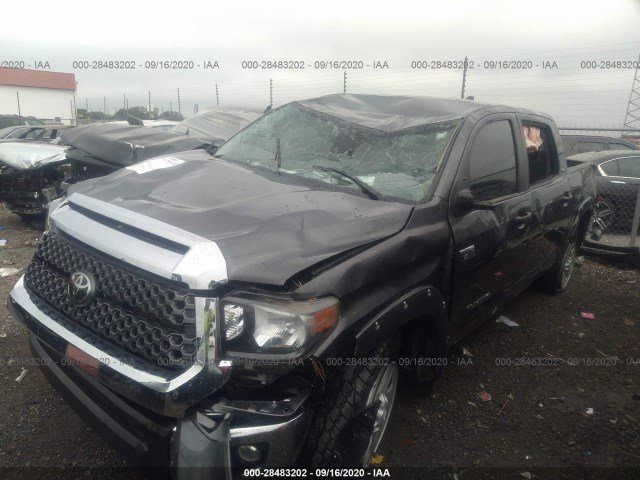 Photo 5 VIN: 5TFDY5F10LX930452 - TOYOTA TUNDRA 4WD 