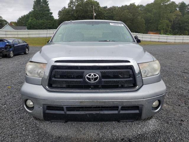 Photo 4 VIN: 5TFDY5F11BX170594 - TOYOTA TUNDRA CRE 