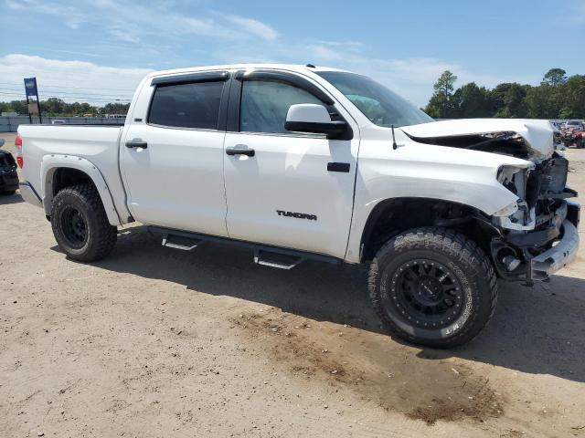 Photo 3 VIN: 5TFDY5F11GX547352 - TOYOTA TUNDRA 