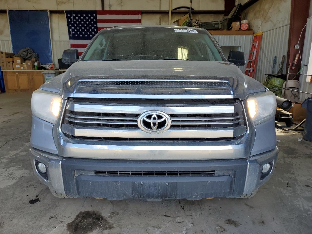 Photo 4 VIN: 5TFDY5F11GX550705 - TOYOTA TUNDRA 