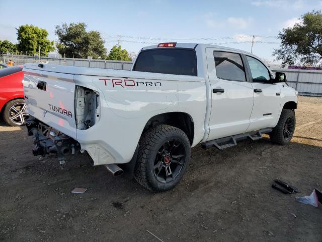 Photo 2 VIN: 5TFDY5F11GX554396 - TOYOTA TUNDRA CRE 