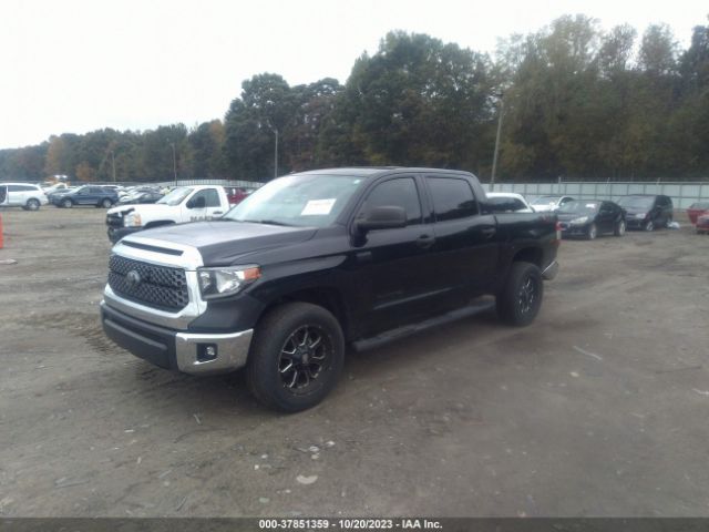 Photo 1 VIN: 5TFDY5F11JX700951 - TOYOTA TUNDRA 4WD 