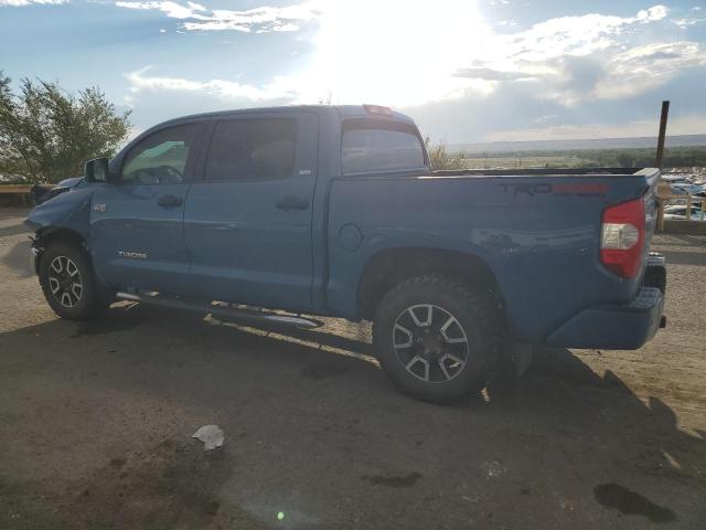 Photo 1 VIN: 5TFDY5F11KX789017 - TOYOTA TUNDRA CRE 