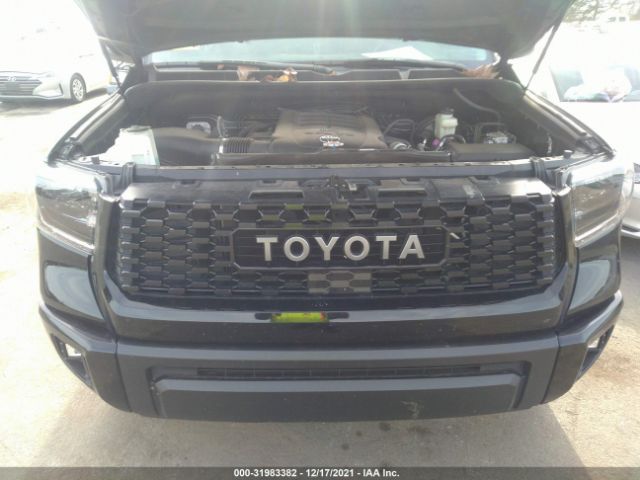 Photo 9 VIN: 5TFDY5F11KX868977 - TOYOTA TUNDRA 4WD 