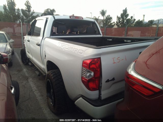 Photo 2 VIN: 5TFDY5F11LX901221 - TOYOTA TUNDRA 4WD 