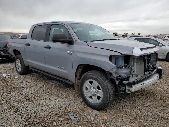 Photo 3 VIN: 5TFDY5F11LX904684 - TOYOTA TUNDRA CRE 