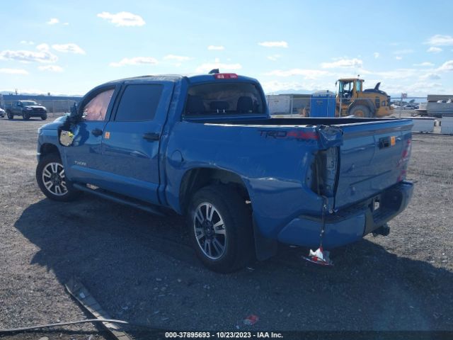 Photo 2 VIN: 5TFDY5F11LX932713 - TOYOTA TUNDRA 4WD 