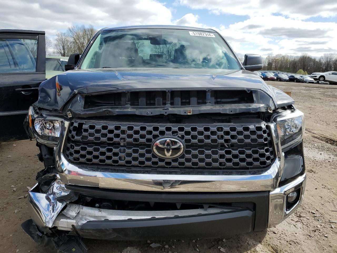 Photo 4 VIN: 5TFDY5F11MX956527 - TOYOTA TUNDRA 