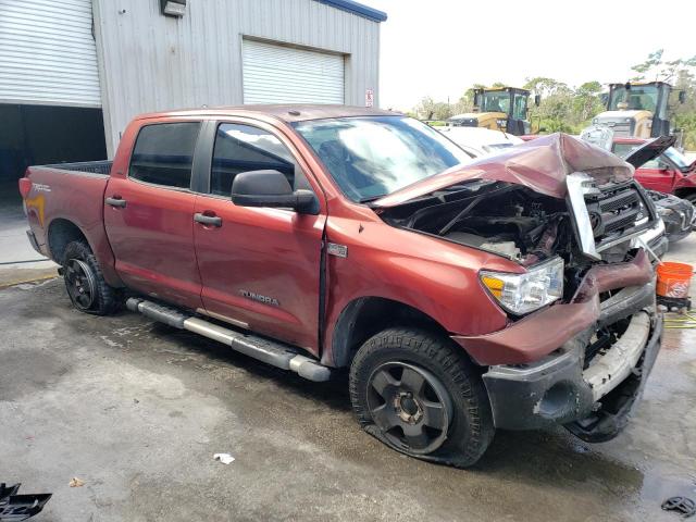 Photo 3 VIN: 5TFDY5F12AX137943 - TOYOTA TUNDRA CRE 