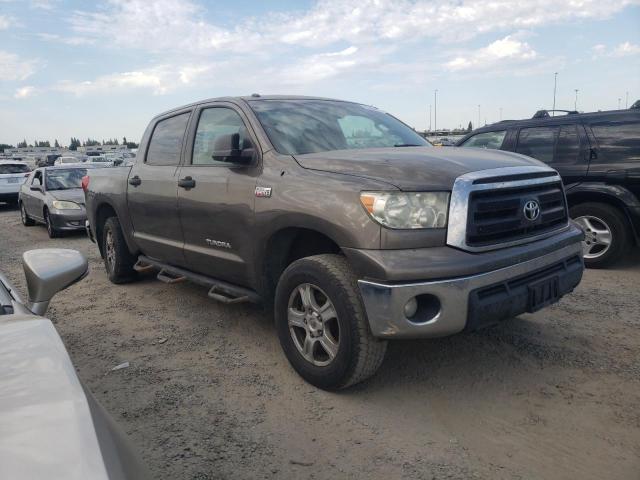 Photo 3 VIN: 5TFDY5F12BX201044 - TOYOTA TUNDRA CRE 