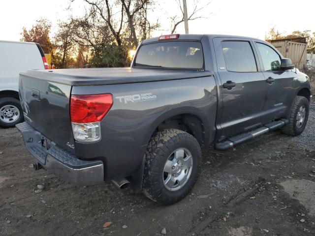 Photo 2 VIN: 5TFDY5F12BX205210 - TOYOTA TUNDRA CRE 