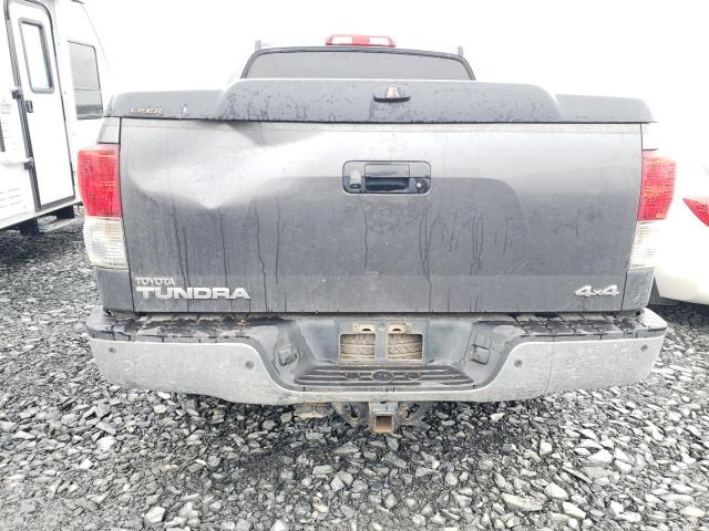 Photo 5 VIN: 5TFDY5F12DX322675 - TOYOTA TUNDRA CRE 