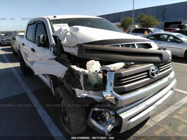 Photo 5 VIN: 5TFDY5F12FX418860 - TOYOTA TUNDRA 4WD TRUCK 