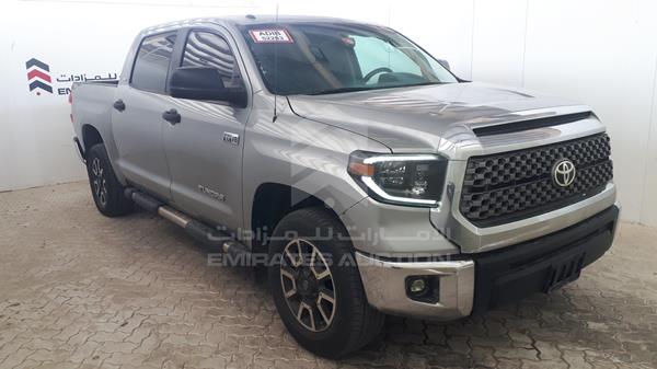 Photo 11 VIN: 5TFDY5F12FX424285 - TOYOTA TUNDRA 