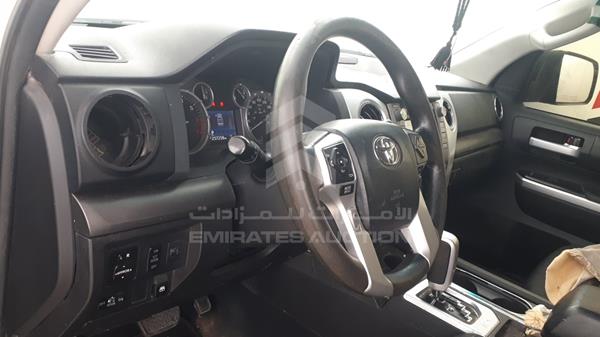 Photo 13 VIN: 5TFDY5F12FX424285 - TOYOTA TUNDRA 