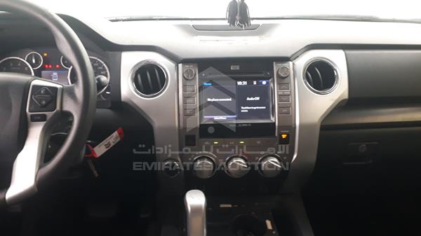 Photo 20 VIN: 5TFDY5F12FX424285 - TOYOTA TUNDRA 