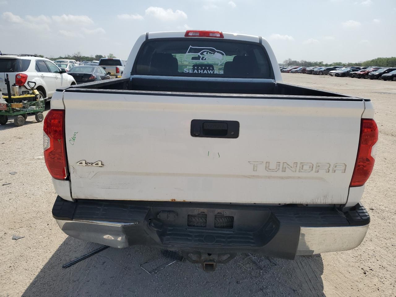 Photo 5 VIN: 5TFDY5F12FX447078 - TOYOTA TUNDRA 