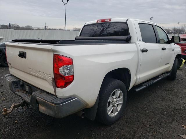 Photo 3 VIN: 5TFDY5F12FX447971 - TOYOTA TUNDRA CRE 